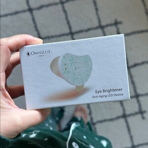 Omnilux Eye Brightener NWT